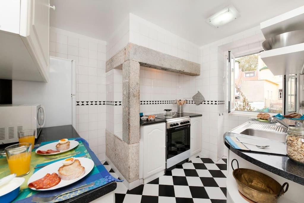 Charming 2 Bedroom Avenida Da Liberdade * Lisboa